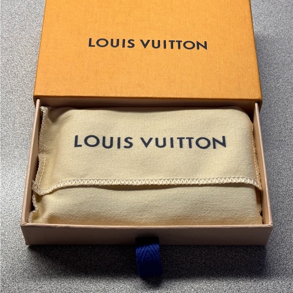 Louis Vuitton LV x YK Pocket Organizer
Pumpkin Print - Picture 2 of 10